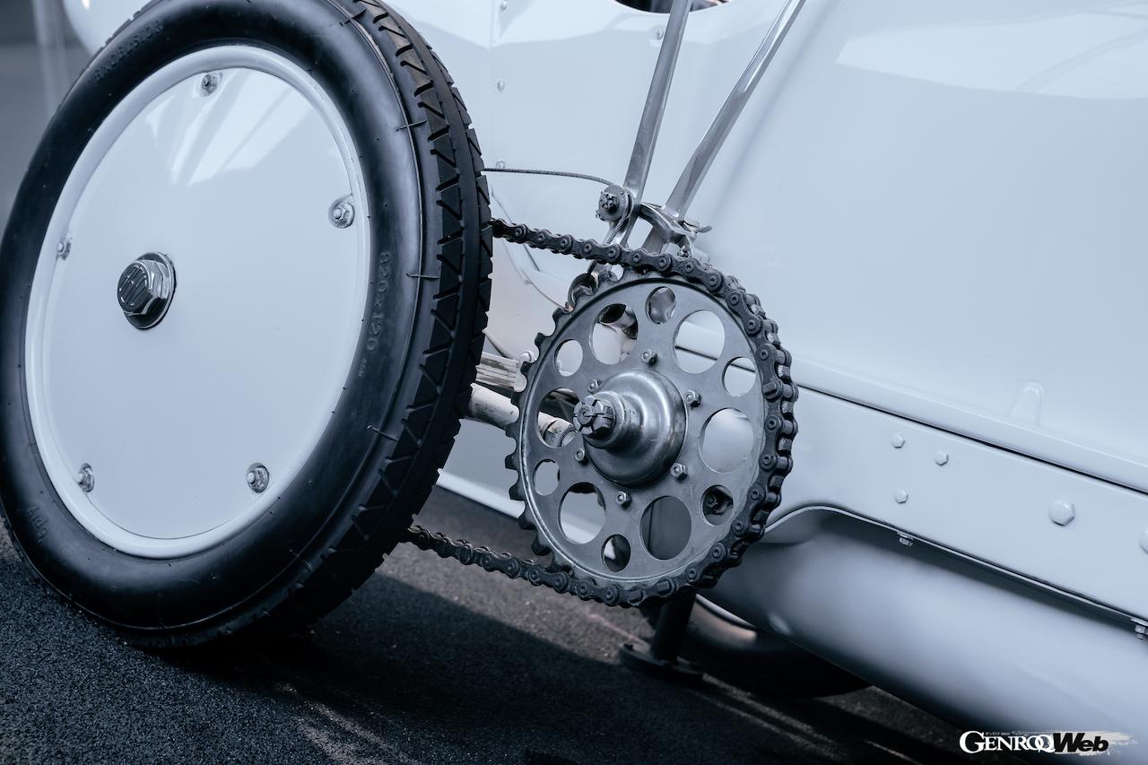 メルセデス・ベンツ・ミュージアムのレジェンド・ルーム7に展示されている、1909年製「ブリッツェン ベンツ」。