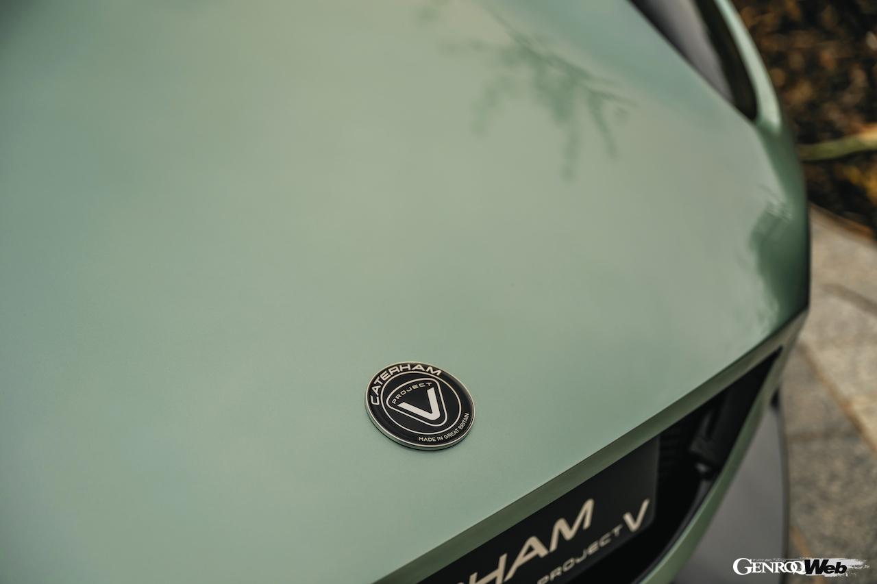 日本初公開を果たしたフル電動スポーツ「ケータハム プロジェクト V」のエクステリア。