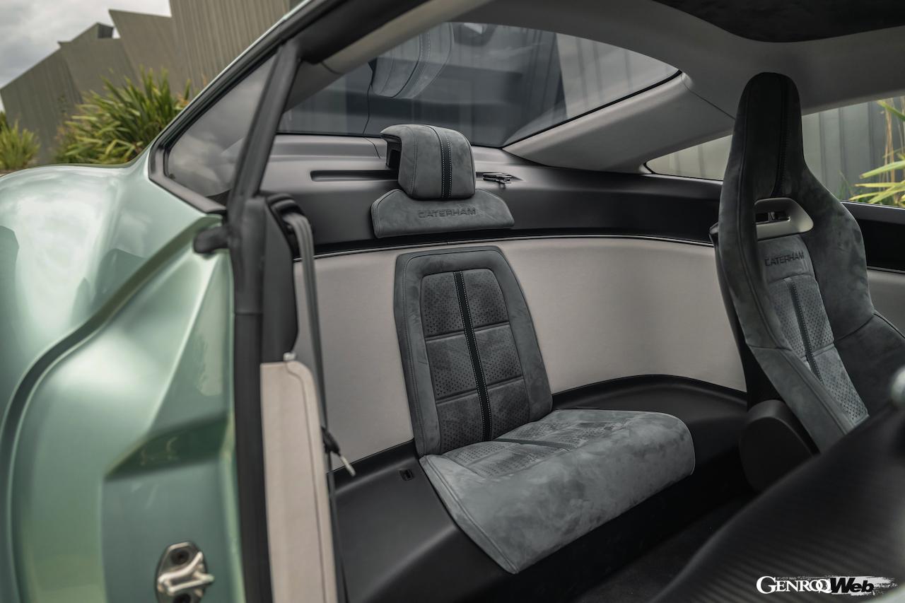日本初公開を果たしたフル電動スポーツ「ケータハム プロジェクト V」のインテリア。