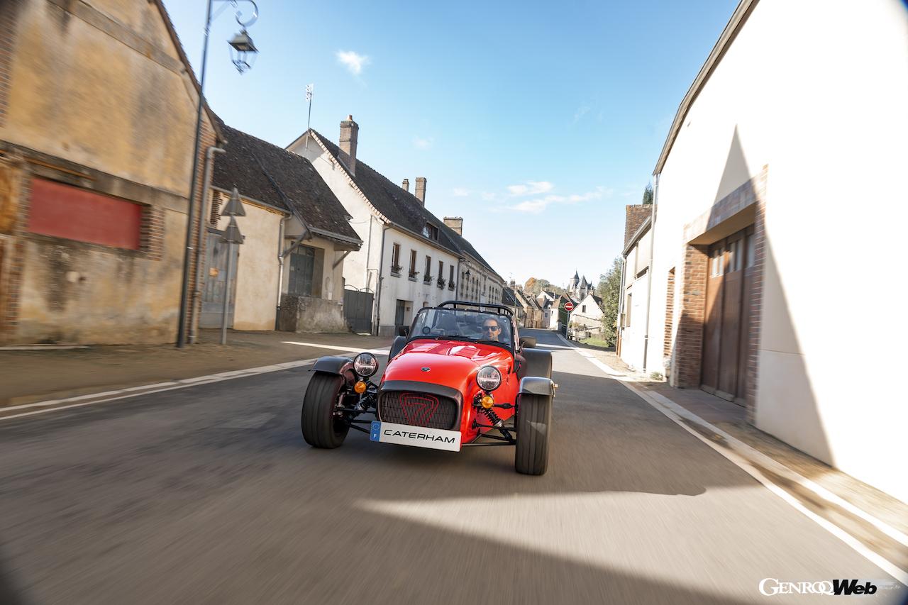 東京オートサロン 2024において、日本初公開を果たした「セブン 340」。