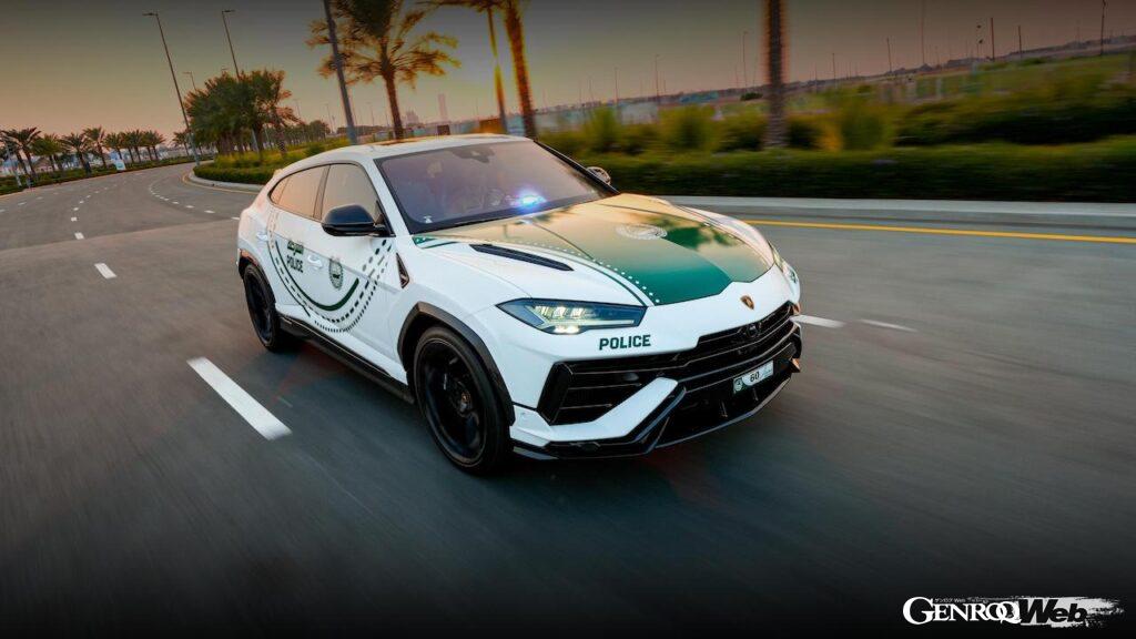 専用装備が搭載され、ドバイ警察へと導入された「ランボルギーニ ウルス ペルフォマンテ ポリスカー」。