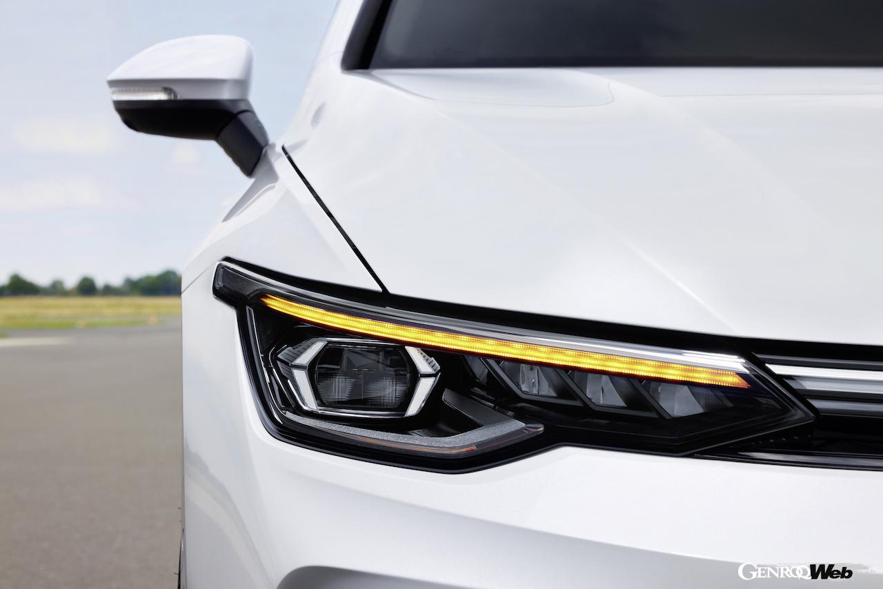 フェイスリフトが実施された、「フォルクスワーゲン ゴルフ eHybrid」のエクステリア。