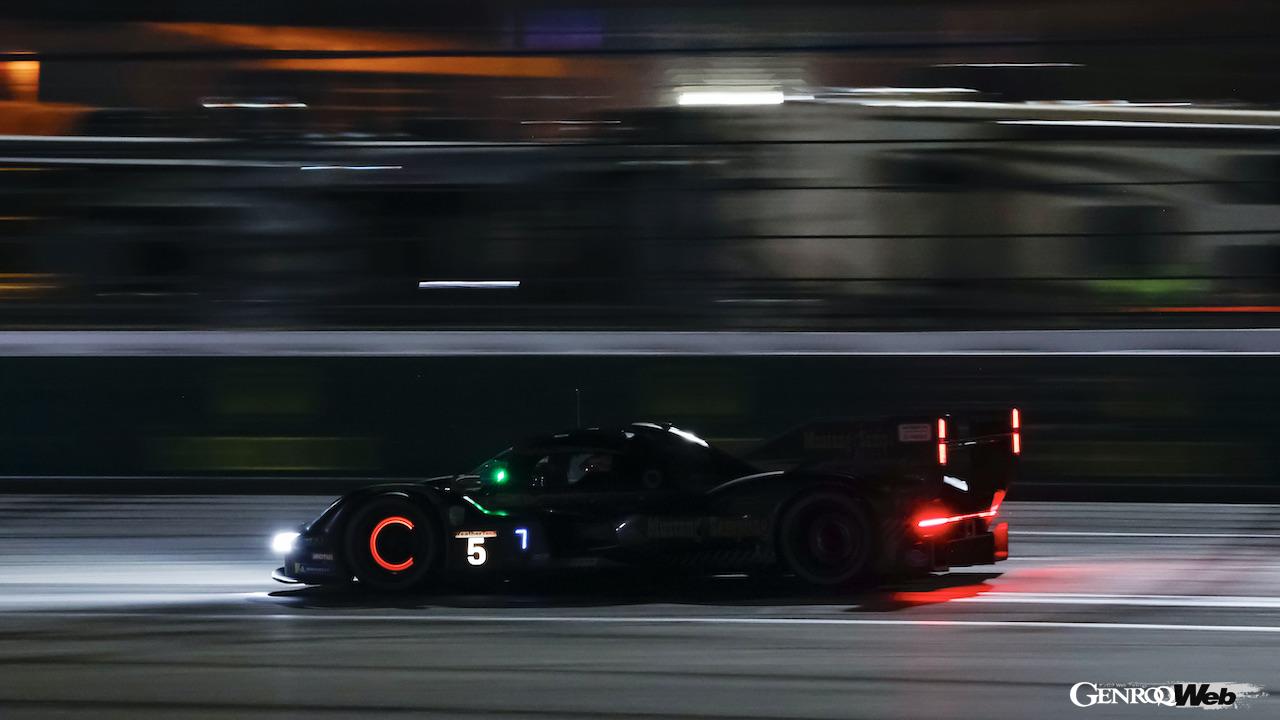 IMSAウェザーテック・スポーツカー選手権開幕戦「ロレックス・デイトナ24時間レース」を走行する、ポルシェ 963。