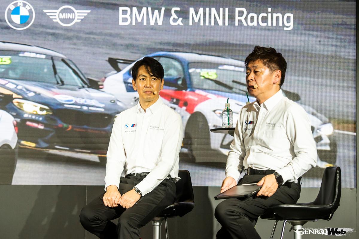 2023年のスーパーGTにBMW TEAM Studie「M3 GT3」で参戦した柳田正孝選手（左）とBMWカスタマーサポート・ディビジョン・ビジネス・ディベロップメントの巻波浩之シニア・マネジャー。
