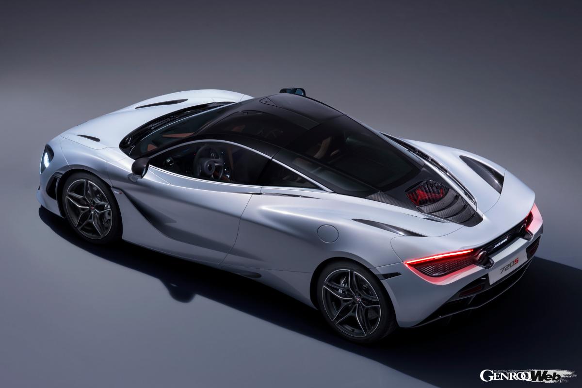 ダブルスキンと呼ばれるF1マシンのバージボードと同様の新たなエアロデバイスが組み合わされる構造が採られたドアパネル。650Sと比較してダウンフォース量は15％増となった。