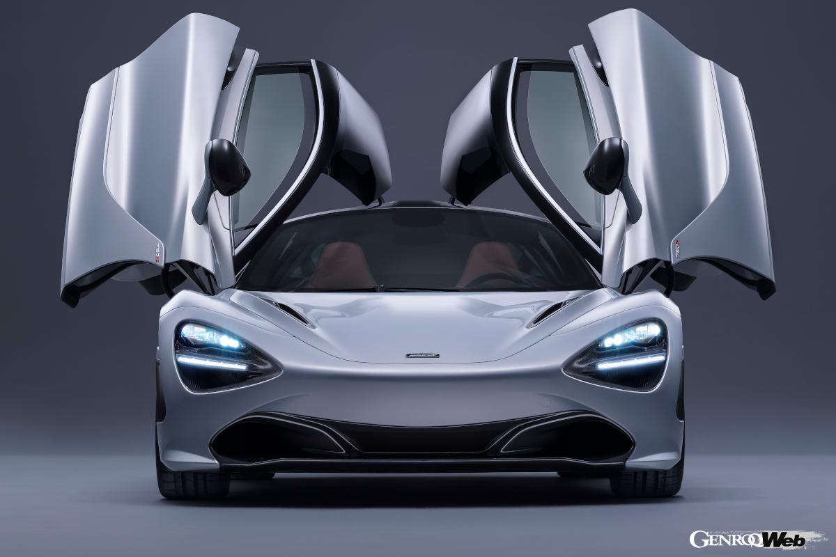 ダブルスキンと呼ばれるF1マシンのバージボードと同様の新たなエアロデバイスが組み合わされる構造が採られたドアパネル。650Sと比較してダウンフォース量は15％増となった。