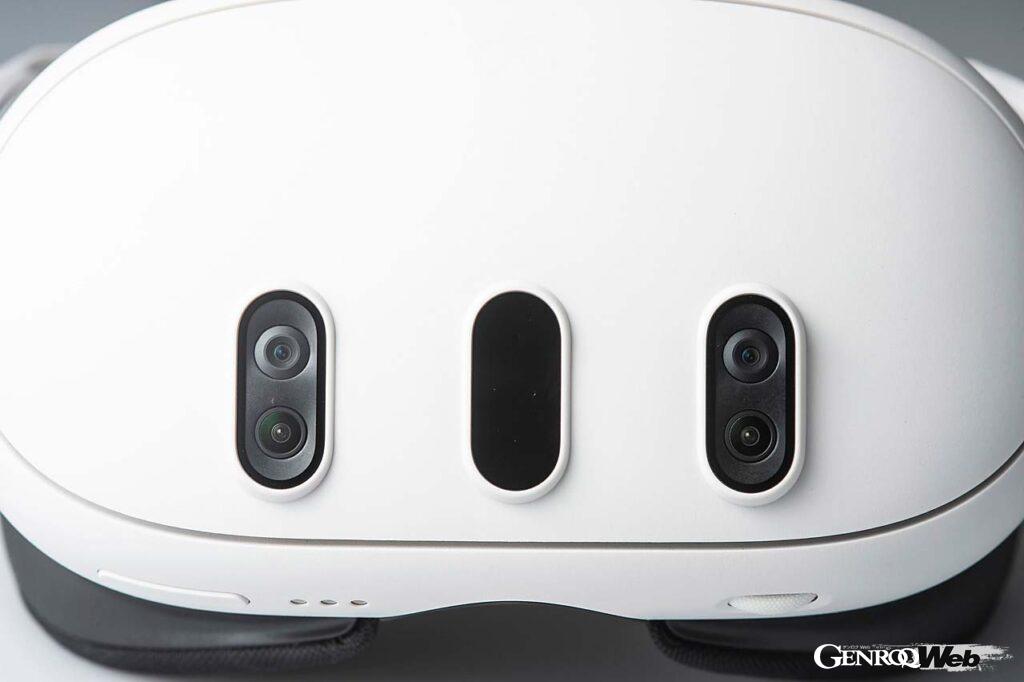 2つのRGBカラーカメラと深度プロジェクターを組み合わせたデュアルRGBカメラを採用。バーチャル空間と現実世界の融合を実現している。その没入感たるや衝撃的な体験だ。