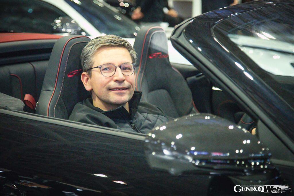 Regional Director　Christian Pauketat