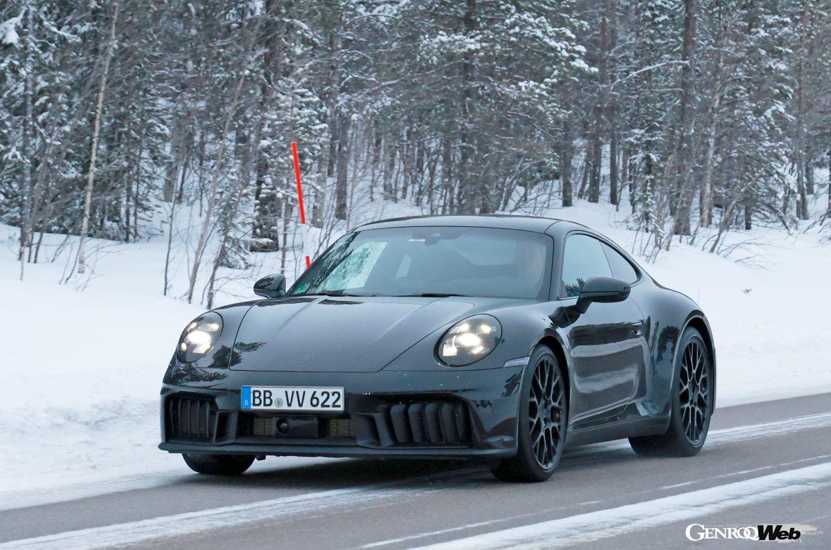 911初のハイブリッドシステムが採用される模様。