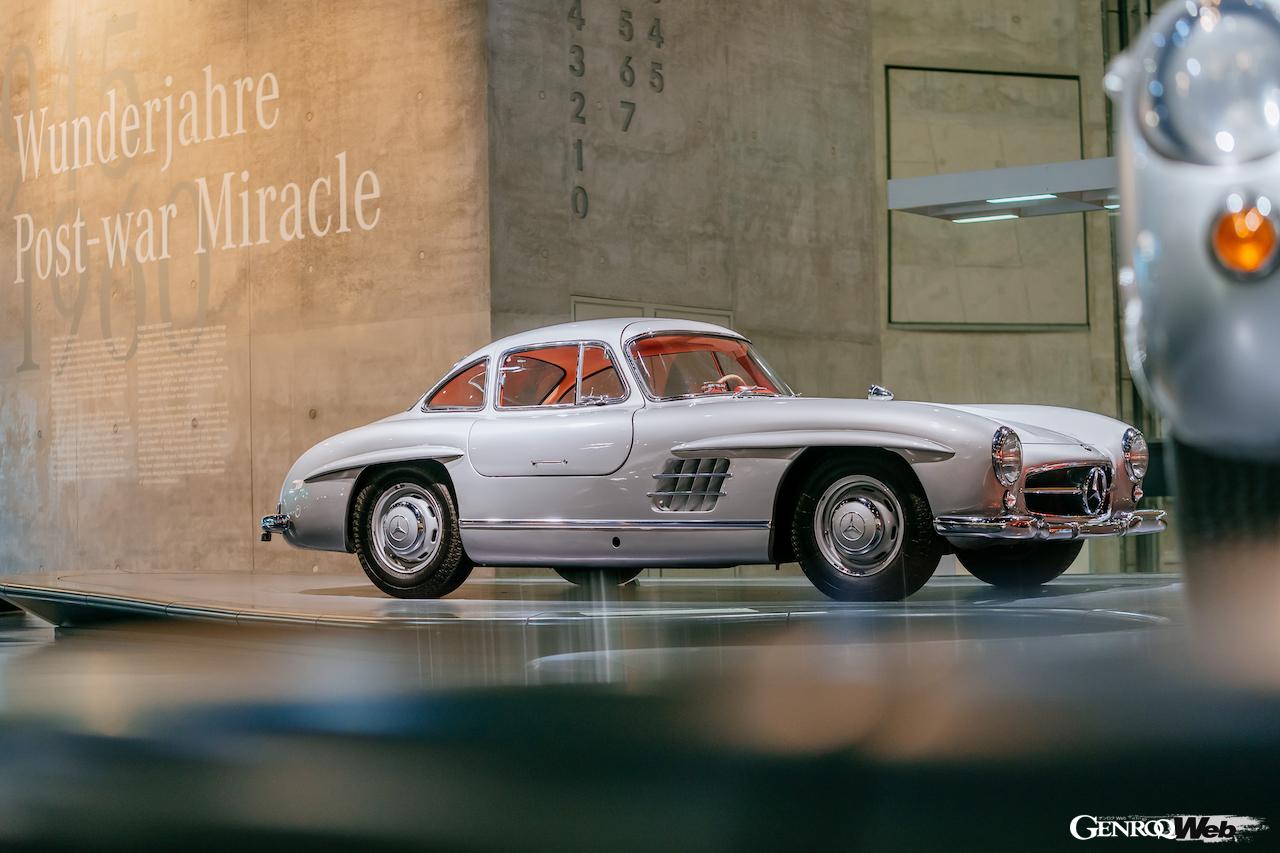 バンダイ製「メルセデス・ベンツ300SL クーペ　ガルウイング」リモコン付 バンダイ製「メルセデス・ベンツ300SL クーペ ガルウイング