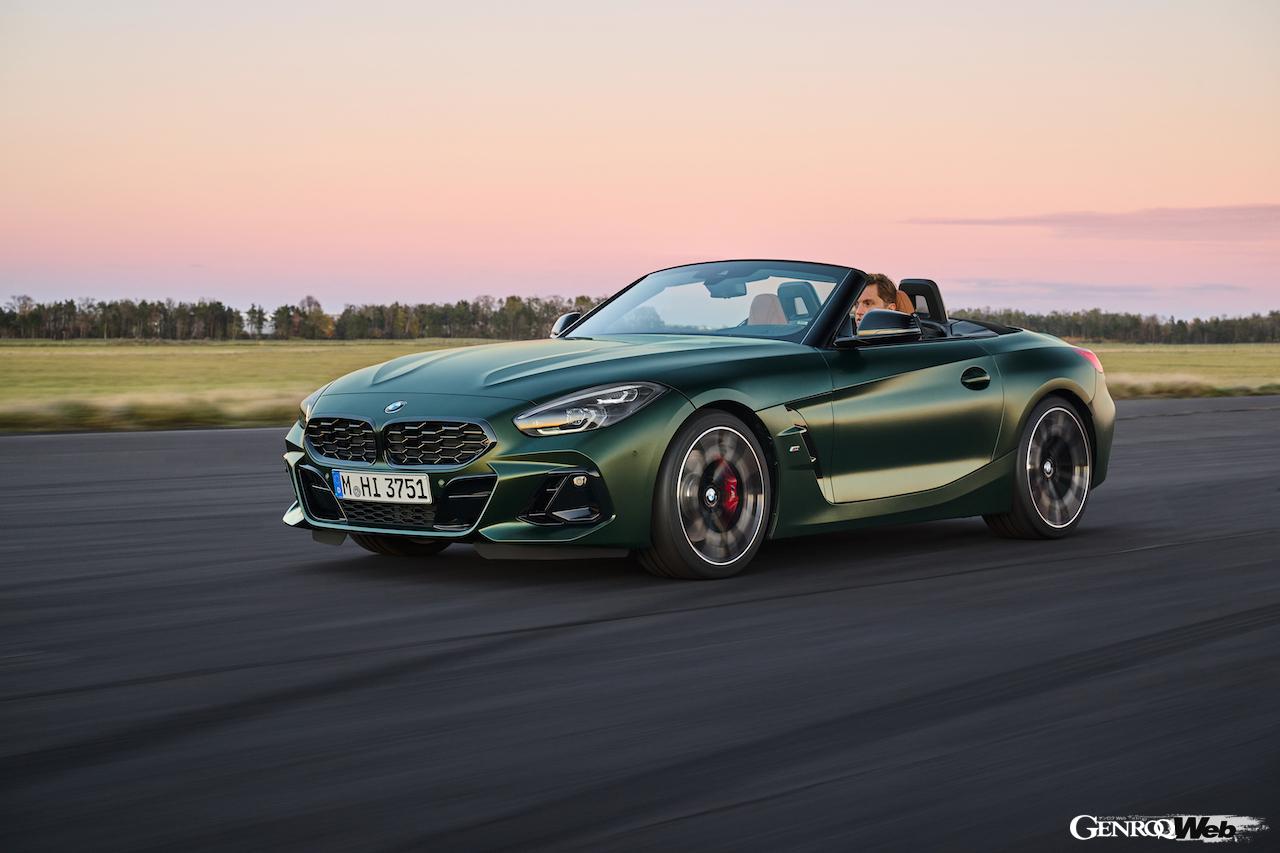 「BMW Z4 M40i ピュア インパルス エディション」のエクステリア。