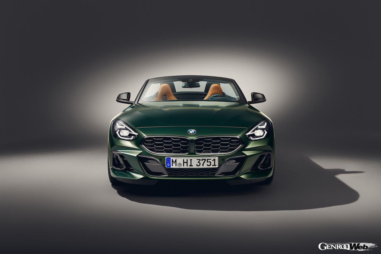 「BMW Z4 M40i ピュア インパルス エディション」のエクステリア。