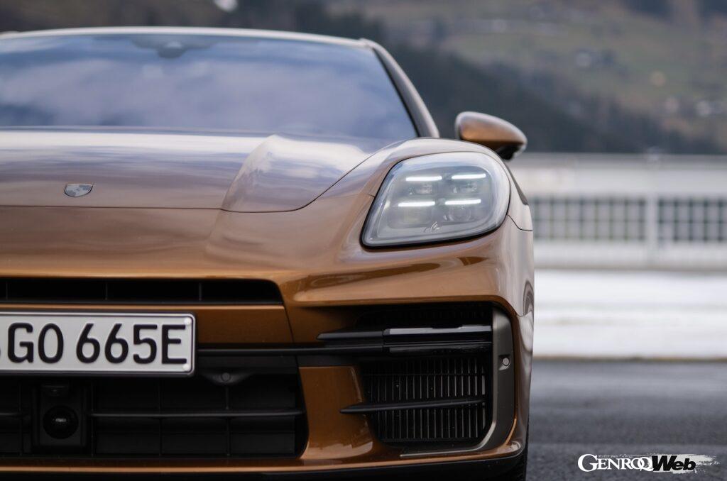 「F.A.T アイスレース」が行われたオーストリアのツェル・アム・ゼーにおいて、バルター・ロールが初めてポルシェ パナメーラ改良新型をテストドライブした。