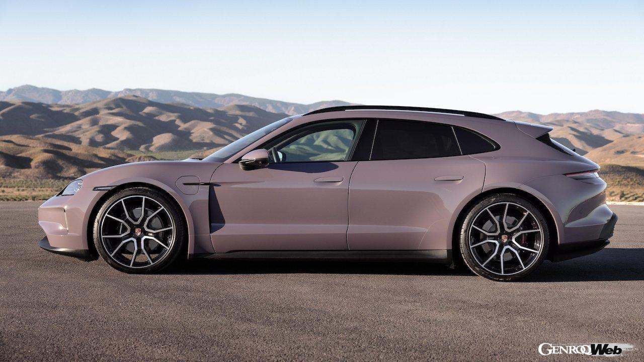 大幅な性能アップを果たした「ポルシェ タイカンクロスツーリスモ」改良新型のエクステリア。