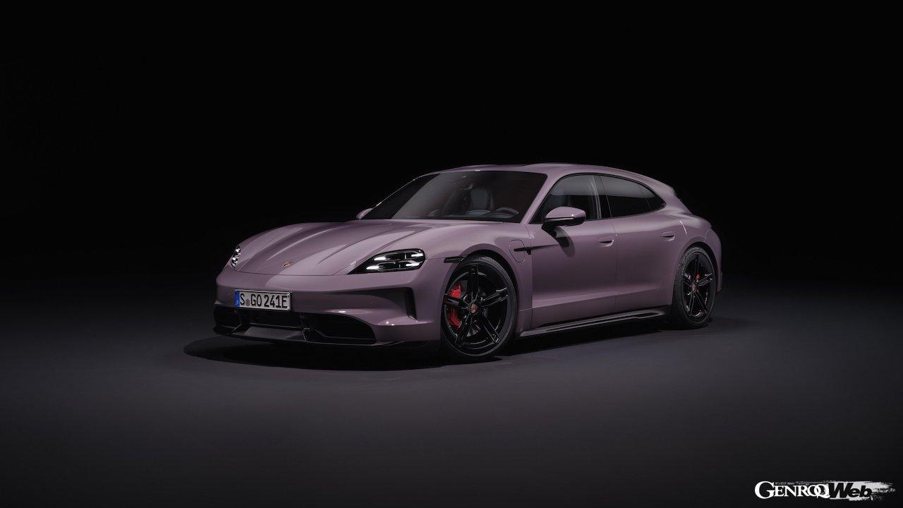 大幅な性能アップを果たした「ポルシェ タイカンクロスツーリスモ」改良新型のエクステリア。