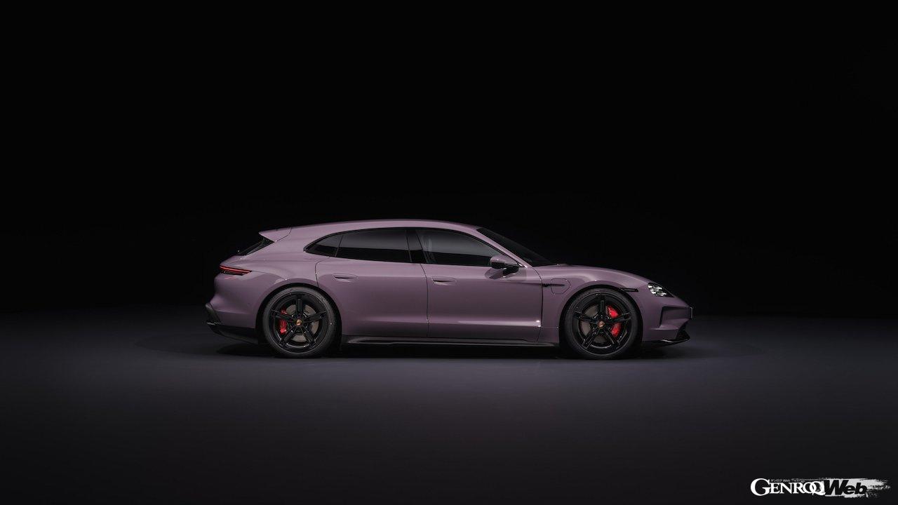 大幅な性能アップを果たした「ポルシェ タイカンクロスツーリスモ」改良新型のエクステリア。