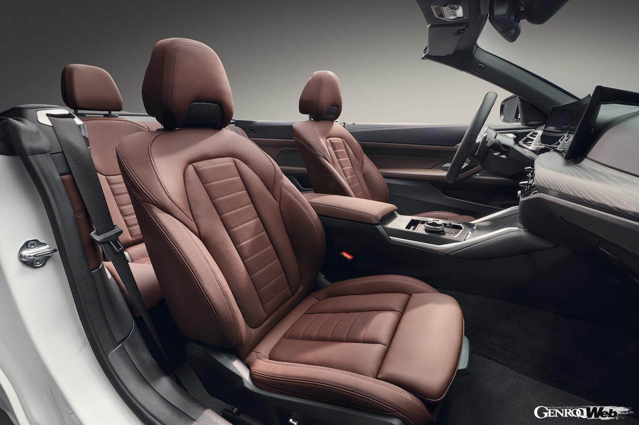 「BMW 4シリーズ コンバーチブル」改良新型の走行インテリア。