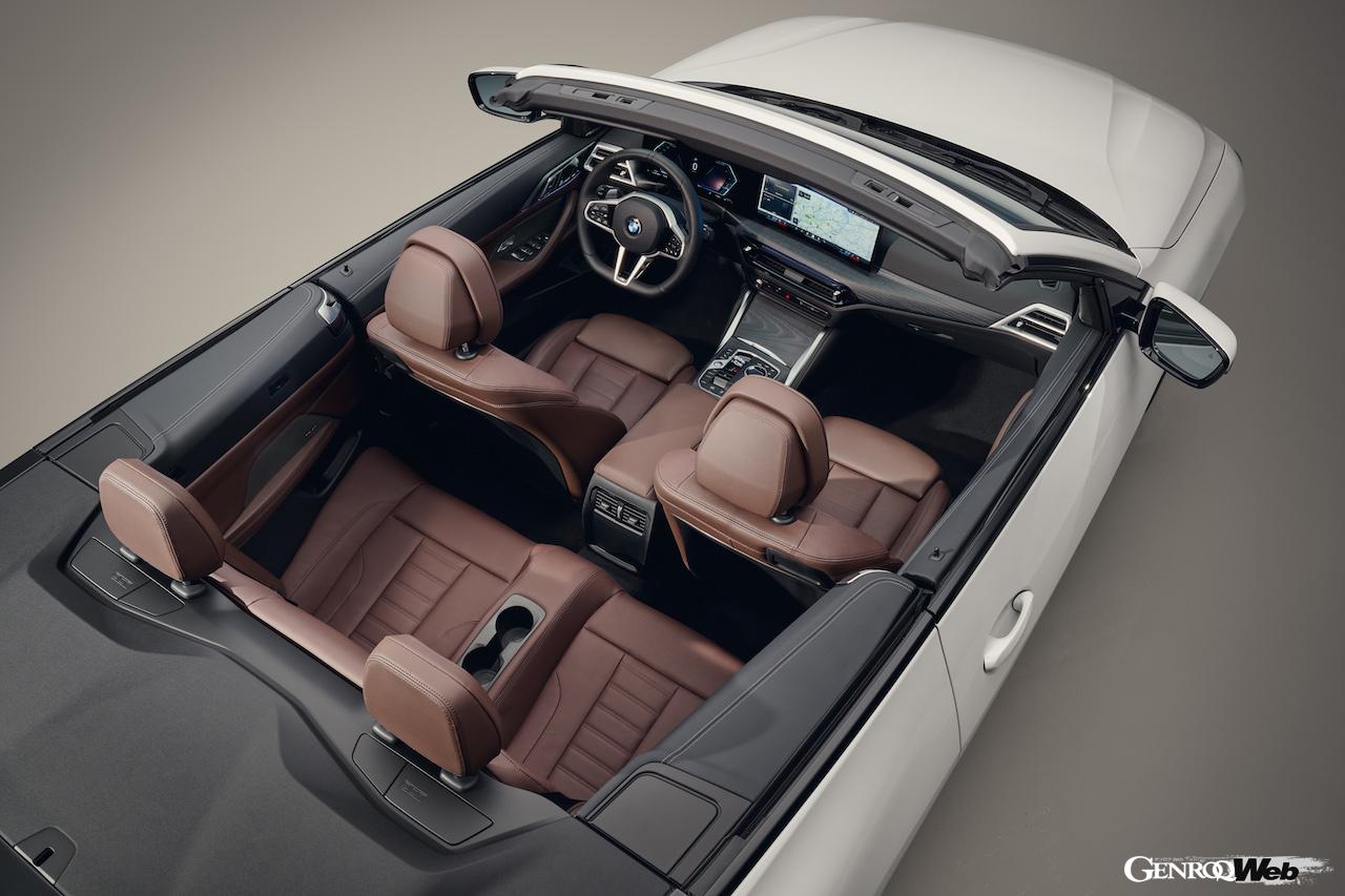 「BMW 4シリーズ コンバーチブル」改良新型の走行インテリア。