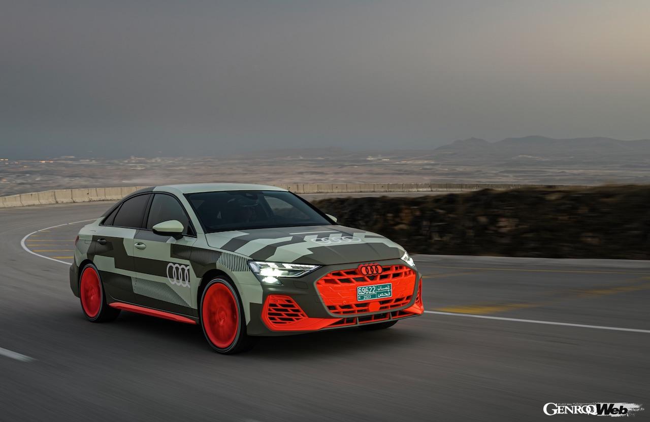 オーマーンで走行テストを行った「アウディ S3 サルーン」改良新型。