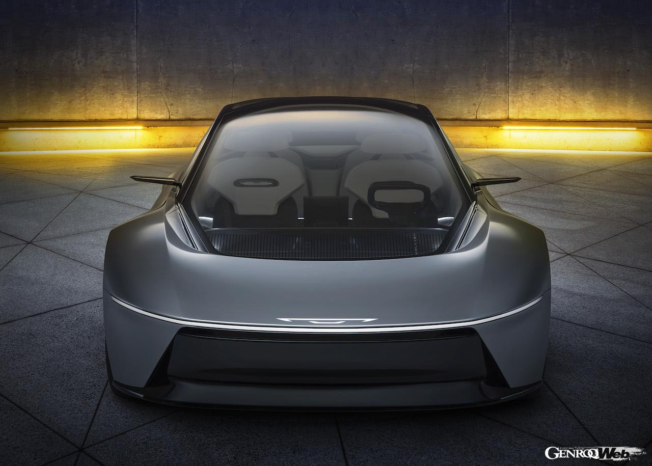 自動運転BEV「クライスラー ハルシオン コンセプト」のエクステリア。