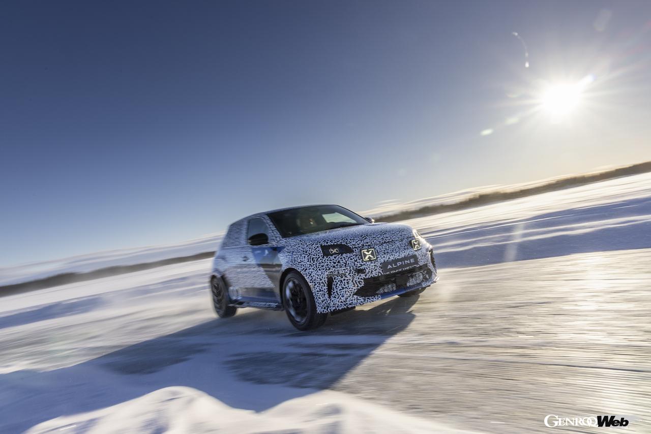 スウェーデンの北極圏で精力的なテストプログラムを実施する、フル電動コンパクト「アルピーヌ A290」。