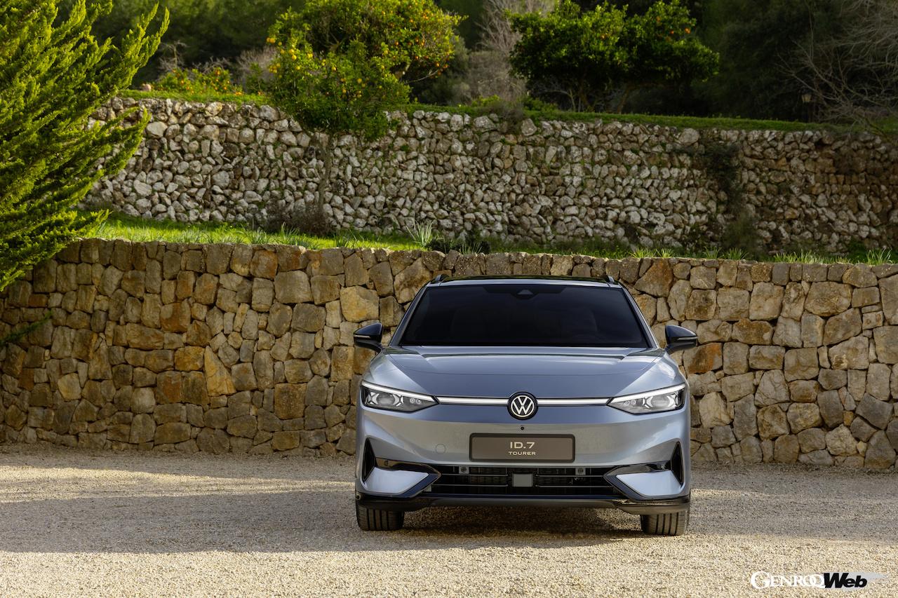 「フォルクスワーゲン ID.7 ツアラー」のエクステリア。