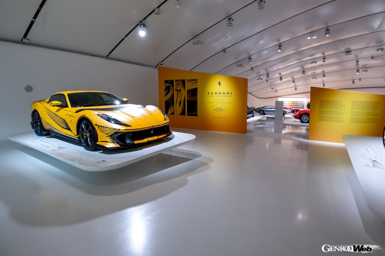 イタリア・モデナのエンツォ・フェラーリ・ミュージアムにおいてスタートした、新たな企画展『Ferrari One of a Kind』。写真はフェラーリ 812 コンペティツィオーネ1号車。