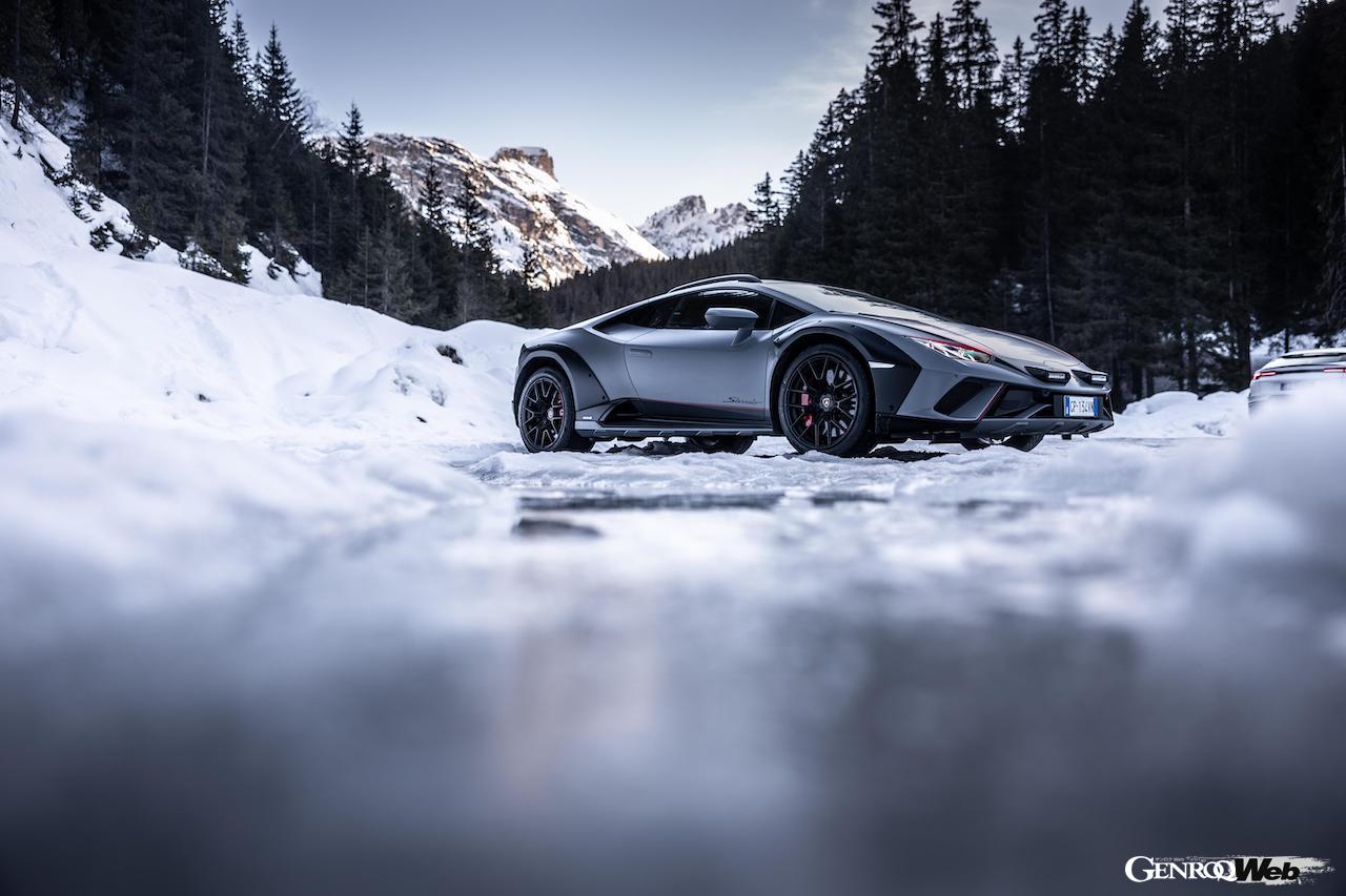 ランボルギーニのウィンターツアーに投入された「ウラカン ステラート」。