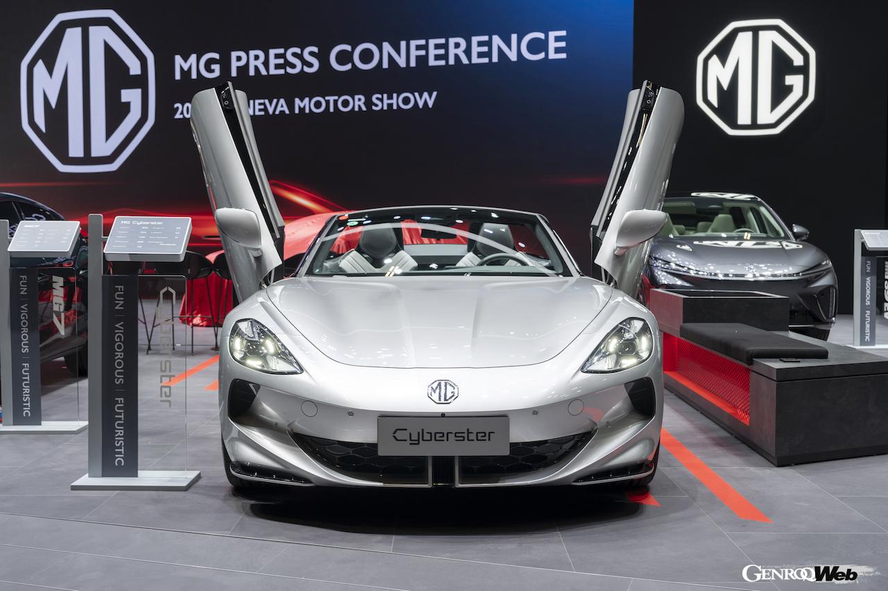 ジュネーブ・モーターショーにおいて、2024年中に発売を予定しているフル電動オープン「MG サイバースター」のスペックが公開された。