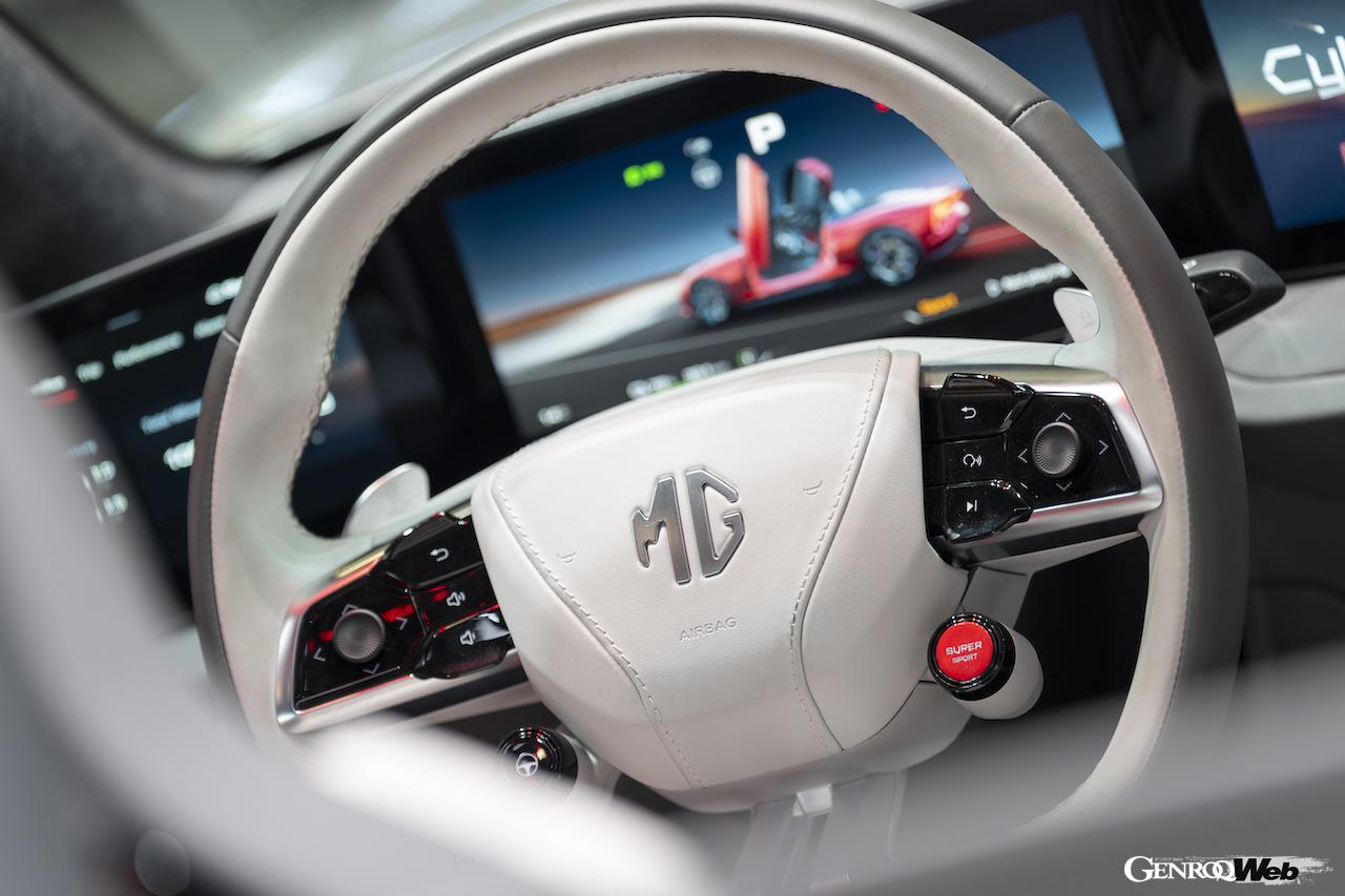 新型「MG3 ハイブリッド+」は、1.5リッター直4ガソリンエンジンにモーターを組み合わせた新開発「ハイブリッド+（Hybrid+）」パワートレインを搭載する。
