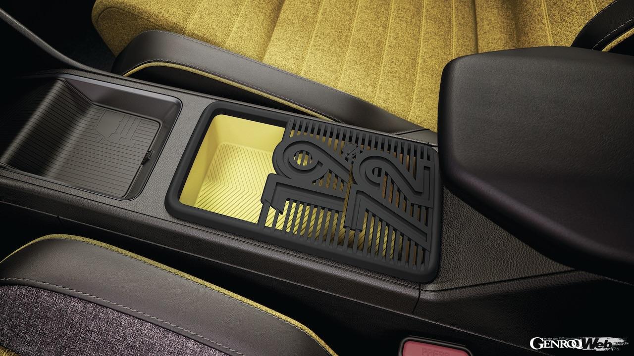 フル電動コンパクト「ルノー 5 E-Tech エレクトリック」のインテリア。