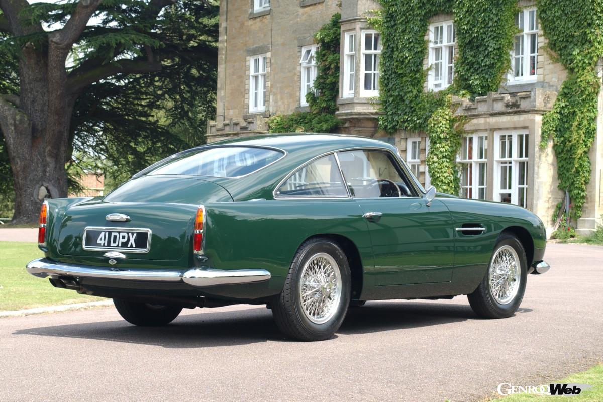 生産されずに終わった25台のDB4GTは、その後コンティニュエーションシリーズの第1弾として製造、販売された。