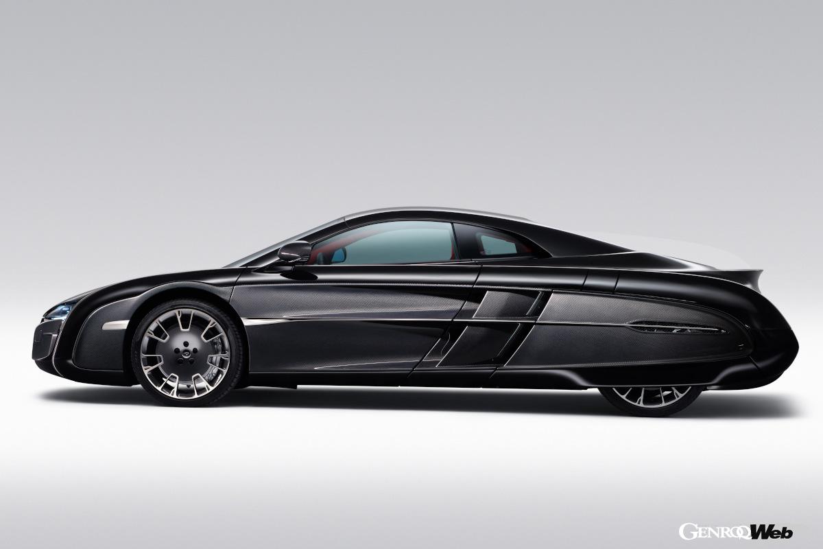 リヤタイヤが隠れたデザインはシトロエンSMを彷彿させる。