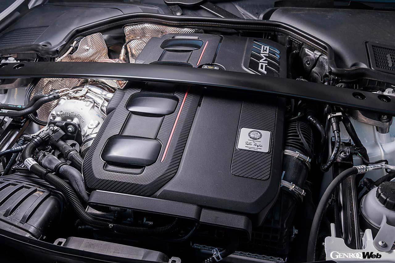 鋭いレスポンスが魅力の電動ターボを採用した2.0リッター直4エンジンを積む。アウトプットは476PS／545Nmとなる。