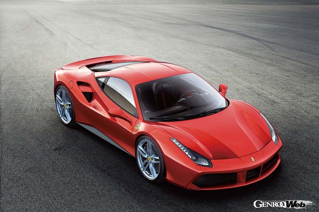 世界的なダウンサイズの流れを受けてターボ化された488GTB。ミッドシップ車にターボが採用されたのはF40以来のことだった。V8ミッドシップ2シーターはその後ハイブリッドのSF90ストラダーレの登場へと続く。