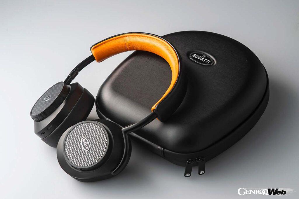 ヘッドフォン本体やUSB-C充電ケーブルをコンパクトに収納できるハードシェルトラベルケースが付属する。ケース本体もファッショナブルでシックなデザインだ。