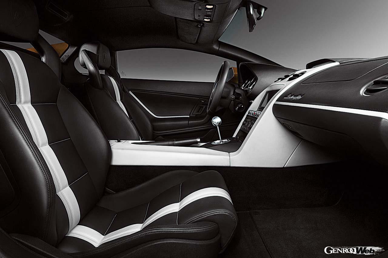 MTモデルが選択できたのもガヤルドの特徴。これ以降、ランボルギーニはマニュアルトランスミッションはラインナップしないと宣言している。