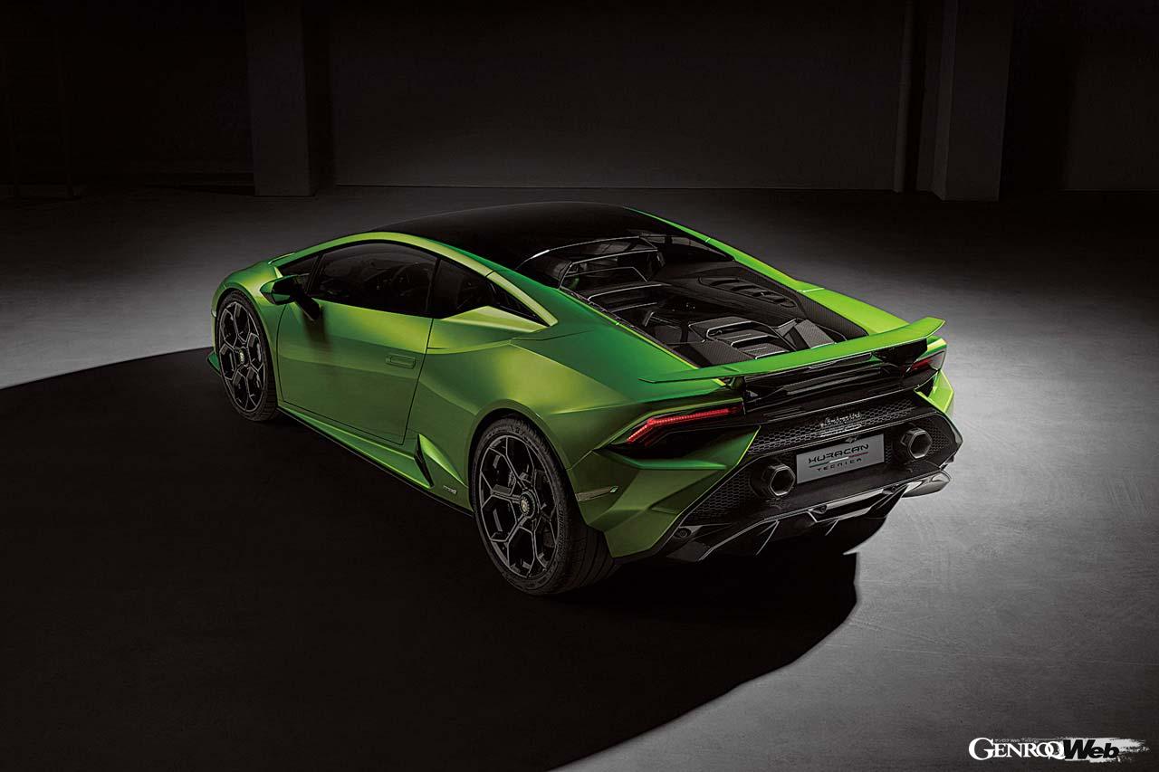 ウラカンの最新モデルであり、おそらく最後のモデルとなるテクニカ。V10エンジンのパワーは640PSで後輪を駆動し、4WSも備える。