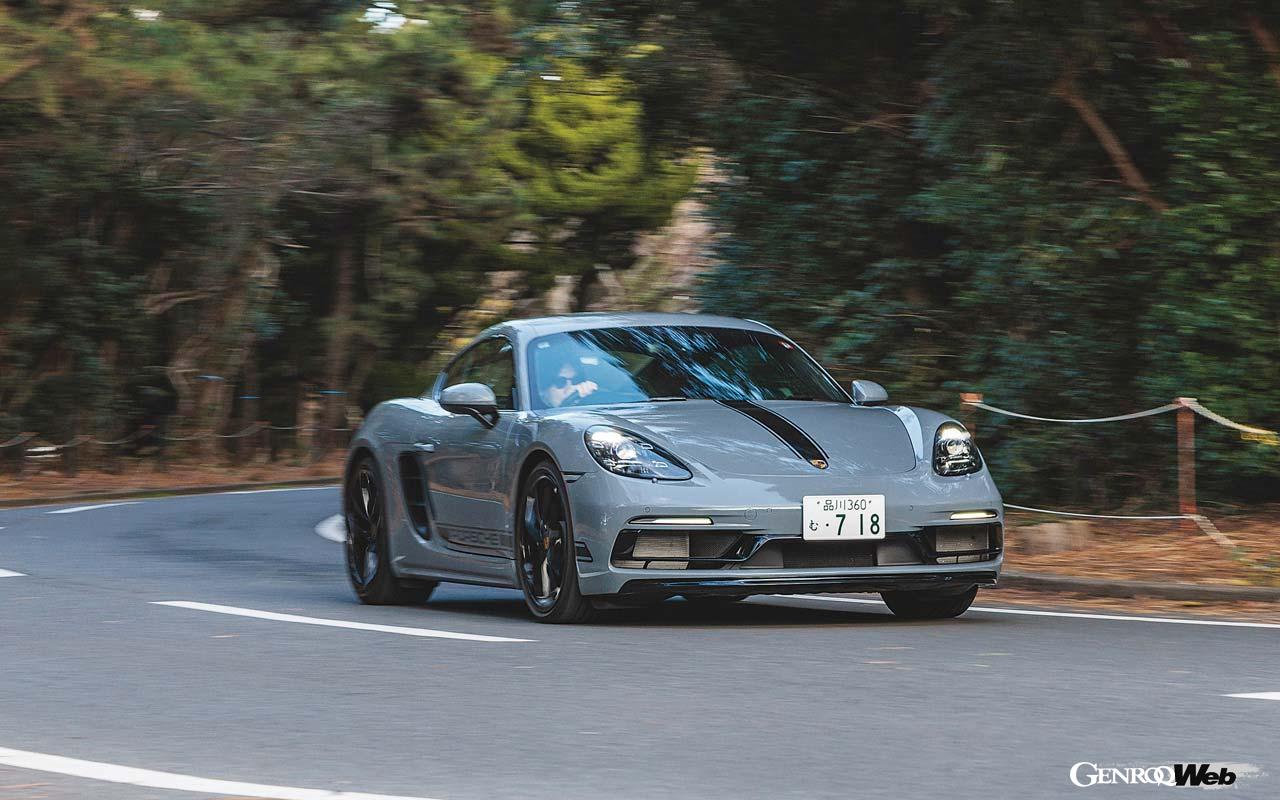 スタイルエディションの特別装備として、20インチのハイグロスブラックホイールを装着。試乗車のタイヤはピレリPゼロだった。