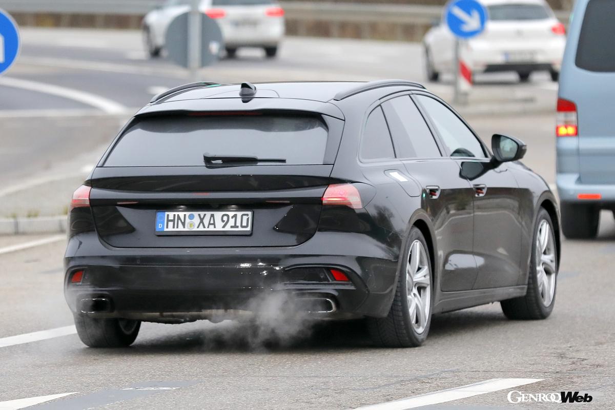 デュアルエキゾーストがダミーでなく、しっかり機能していることが分かる。