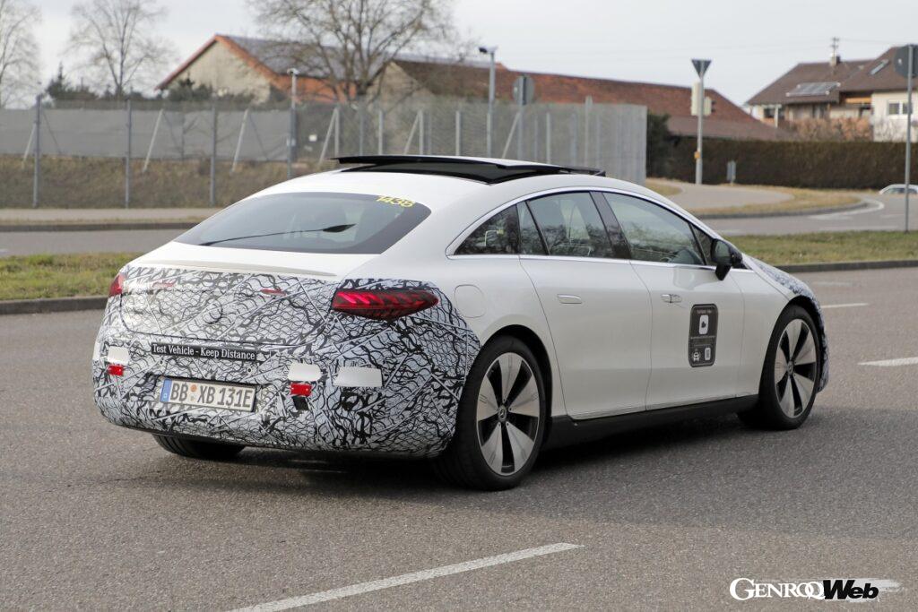 インテリアの写真は入手できなかったが、「ハイパースクリーン」とSクラス同様のデジタルクラスター仕様2種類は継続される模様。