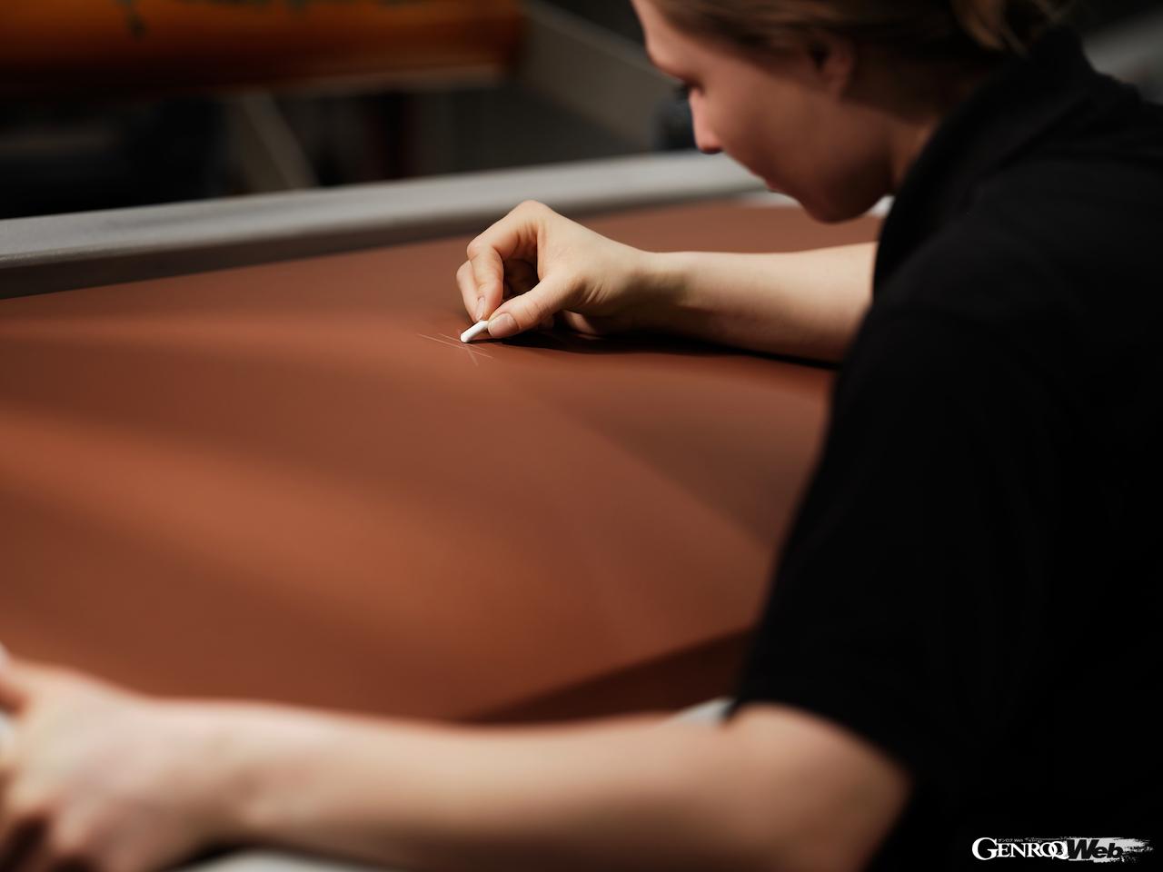 世界に1台のみのロードスター「アルカディア ドロップテイル」の制作過程。