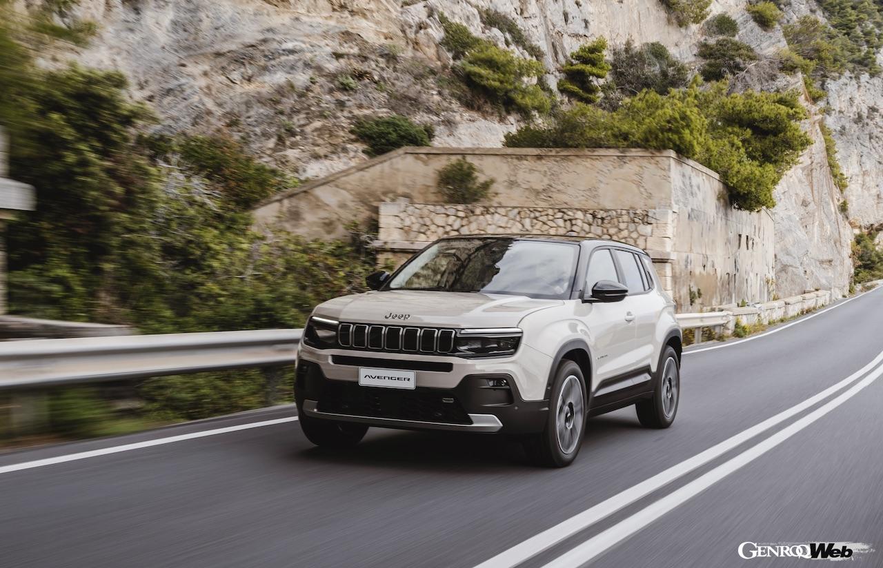 ヨーロッパ市場での販売が決定した待望のハイブリッド仕様「ジープ アベンジャー E-ハイブリッド」。