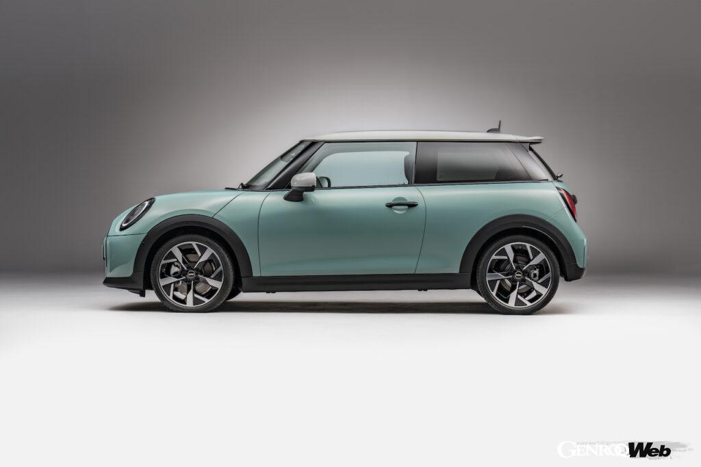 新型「MINI クーパー S 3ドア」のエクステリア。