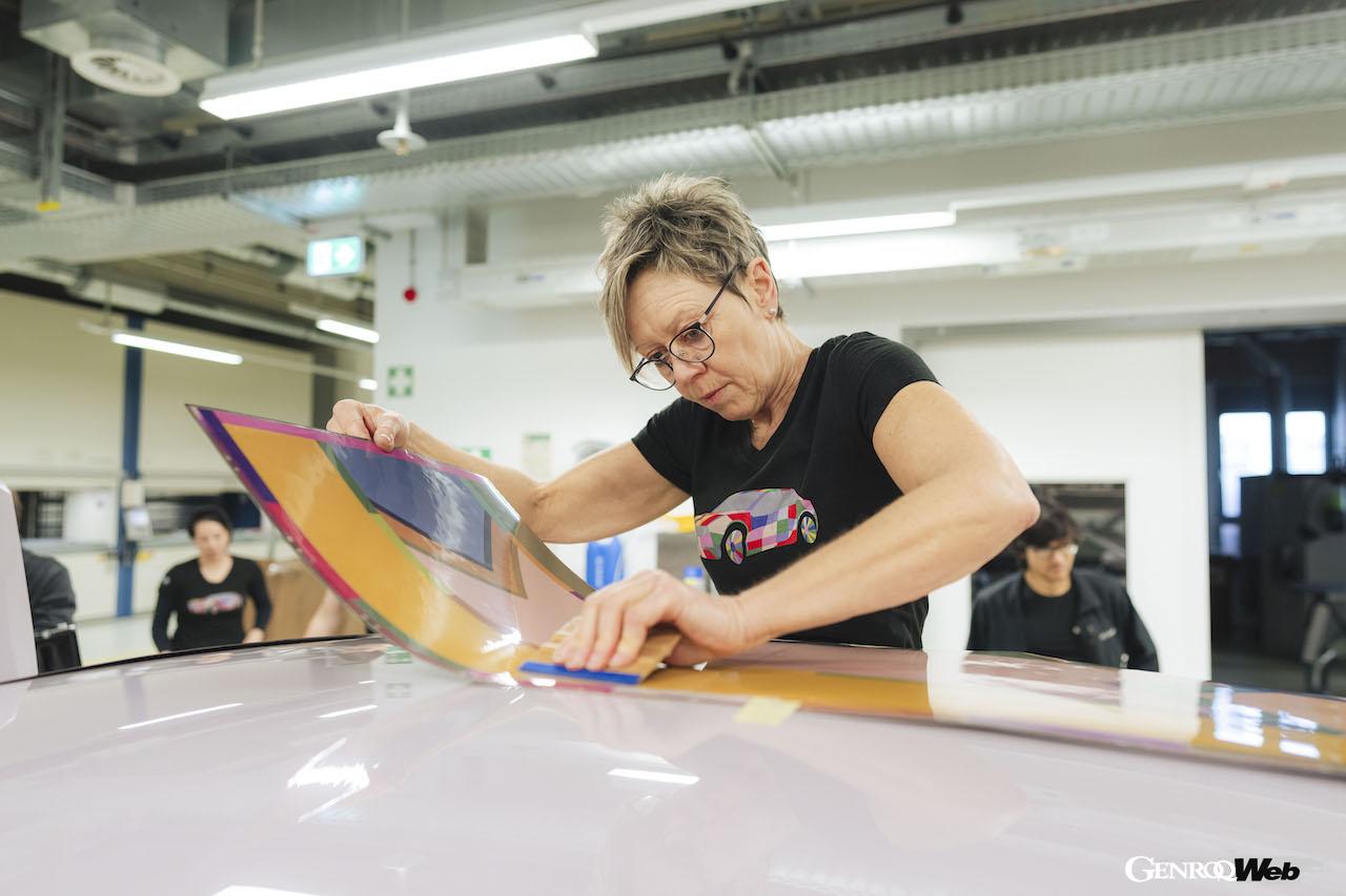 「BMW i5 フロウ ノストカーナ」の制作工程。