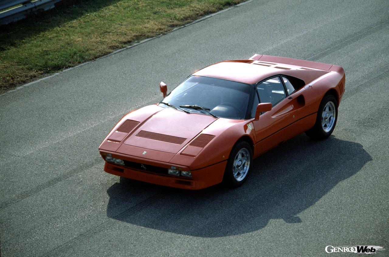 1984年のジュネーブ・モーターショーにおいて、ワールドプレミアされたフェラーリ GTO。「288 GTO」は非公式名称となる。
