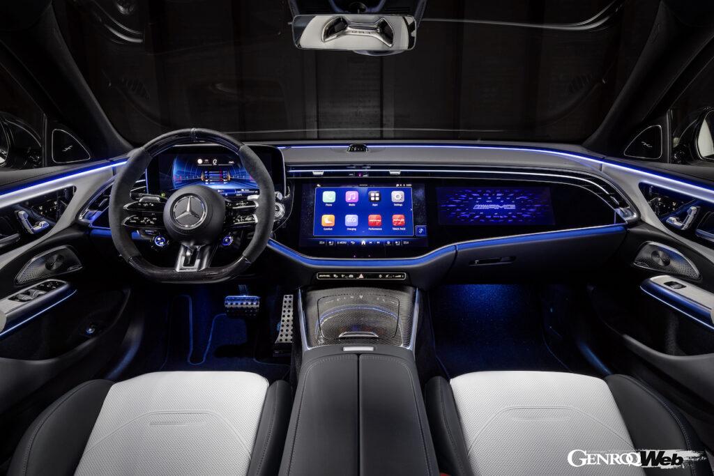 「メルセデスAMG E 53 ハイブリッド 4MATIC+ サルーン」のインテリア。