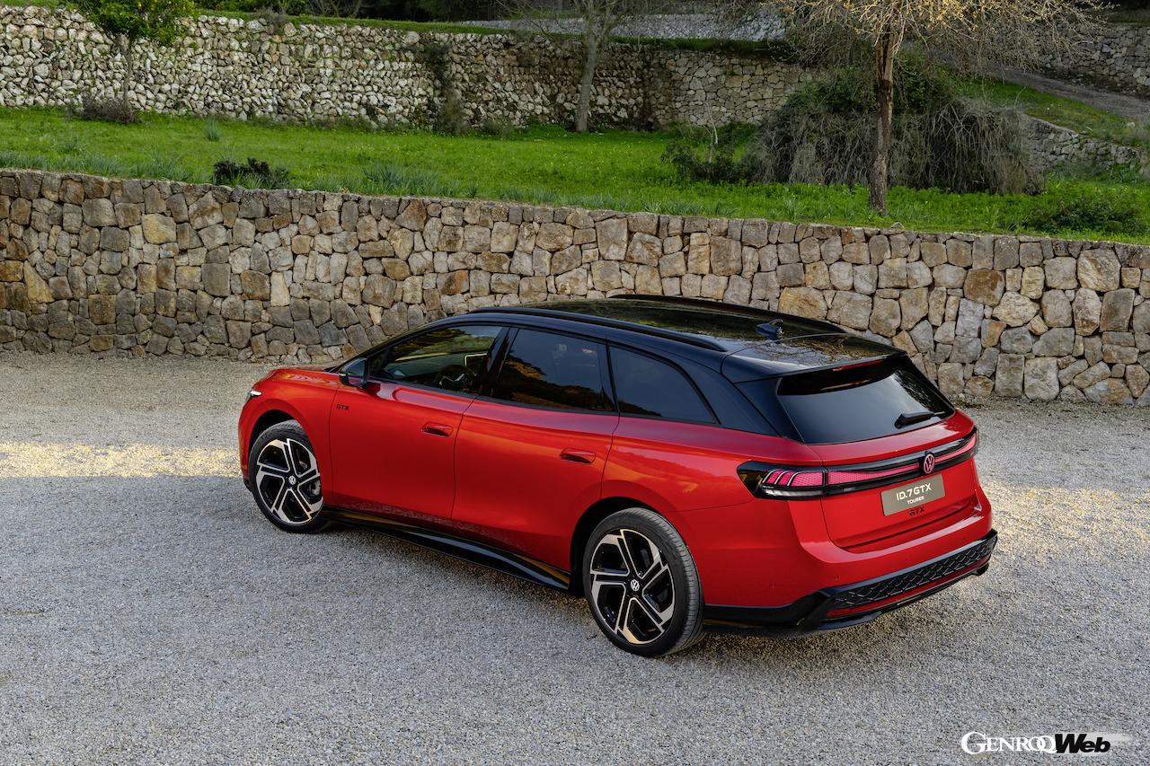 「フォルクスワーゲン ID.7 GTX ツアラー」のエクステリア。