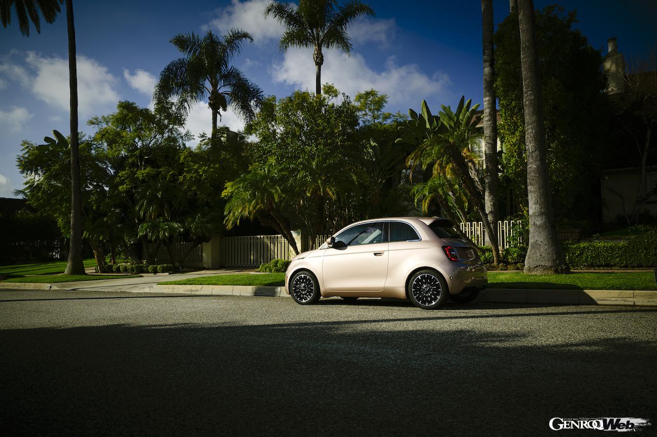 「フィアット 500e Inspired By Beauty」のエクステリア。
