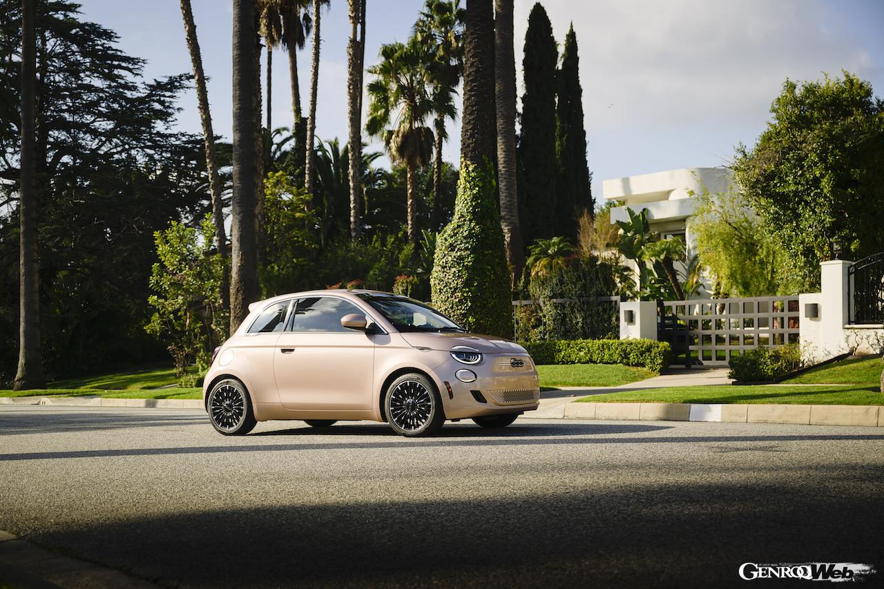 「フィアット 500e Inspired By Beauty」のエクステリア。